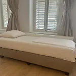 Central Charm Apartment, Geneva City Center